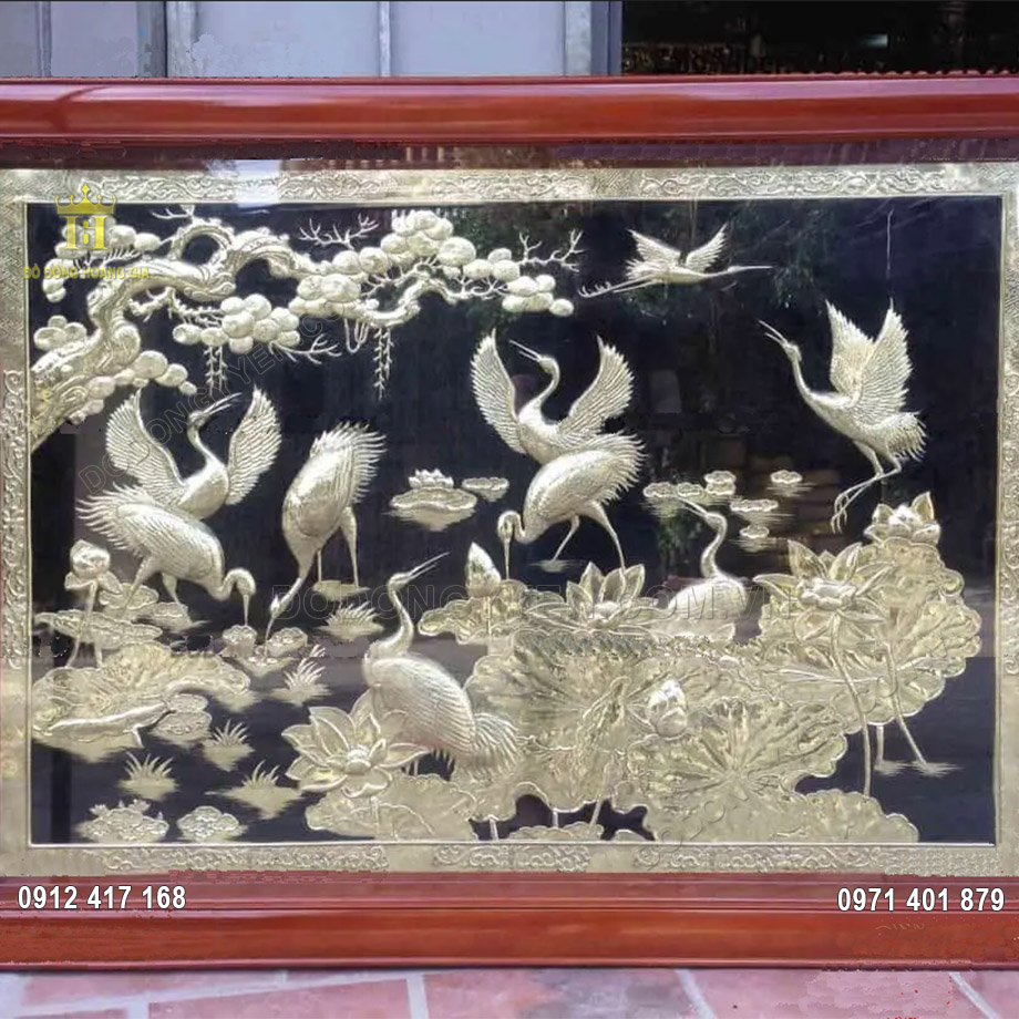 Từng chi tiết đều được chạm th&uacute;c v&ocirc; c&ugrave;ng tỉ mỉ